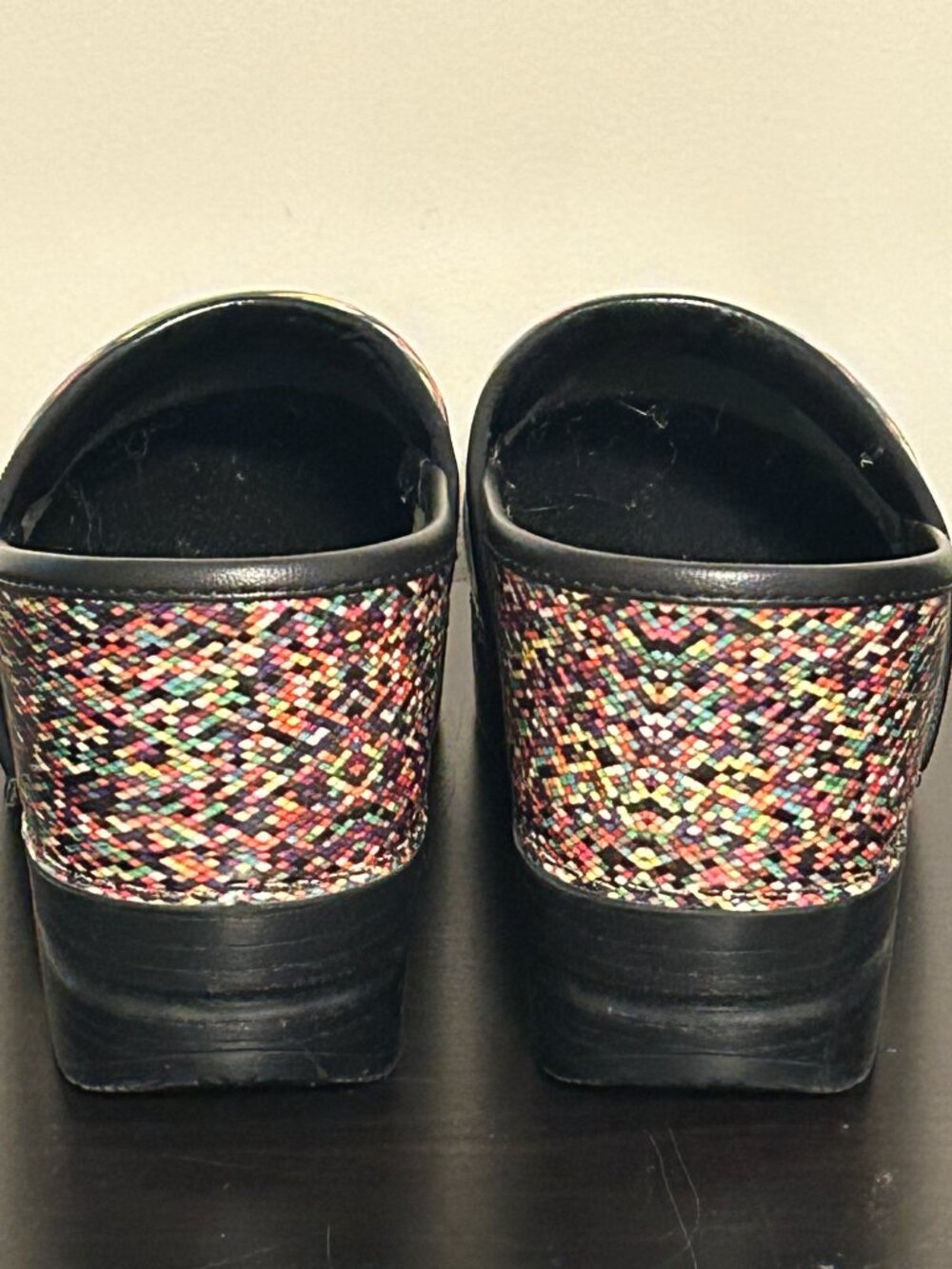 DANSKO Women's Professional Pixel Patent Clogs Sz 39 8.5/9 - Picture 4 of 9